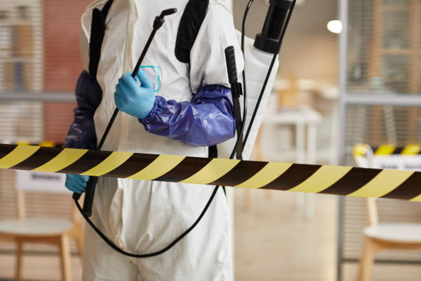 Professional Blood Cleanup technician working in Saratoga, IN
